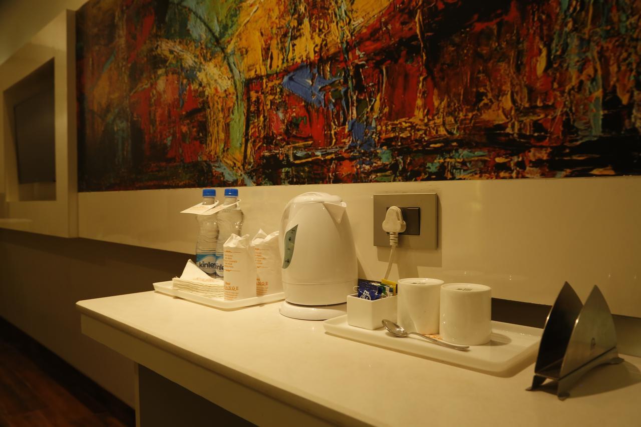 Hotel Orange Agra  Kültér fotó
