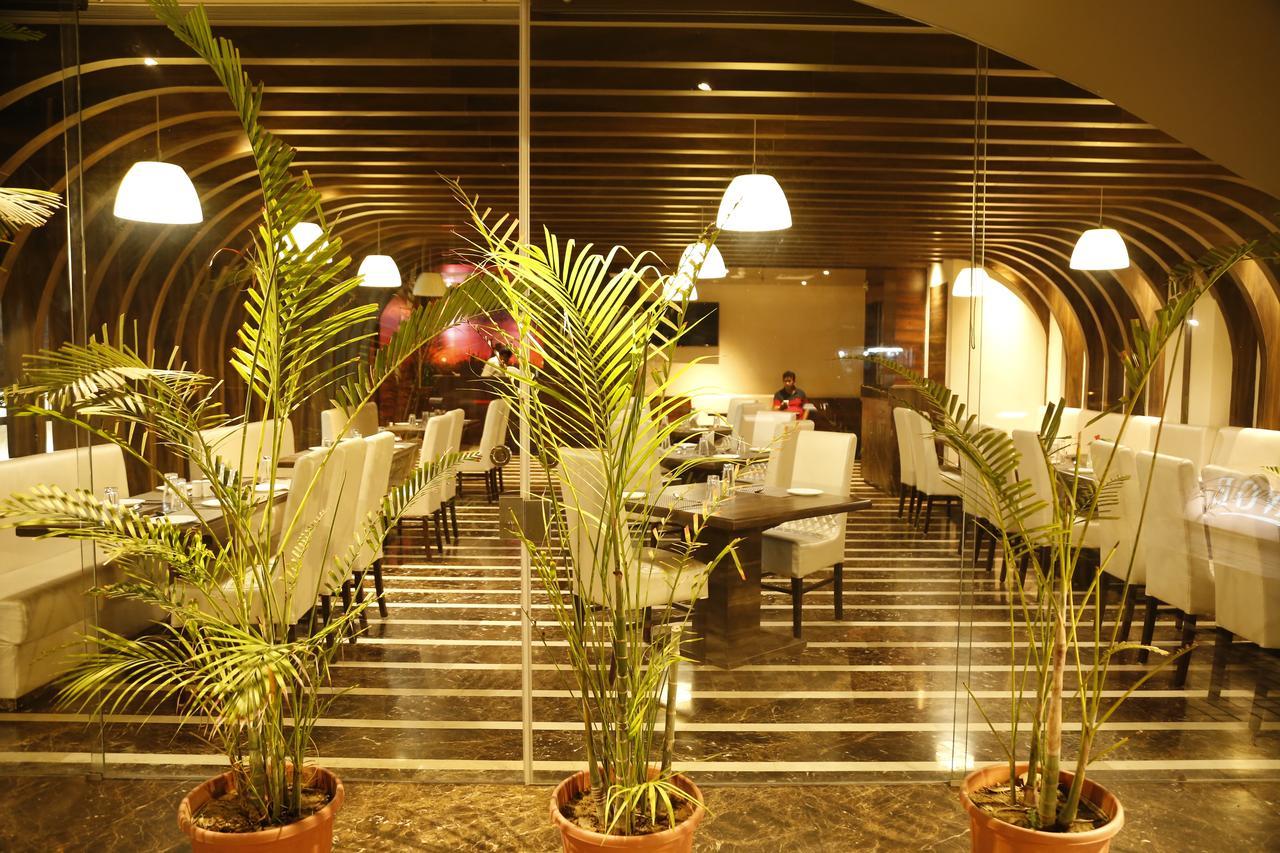 Hotel Orange Agra  Kültér fotó
